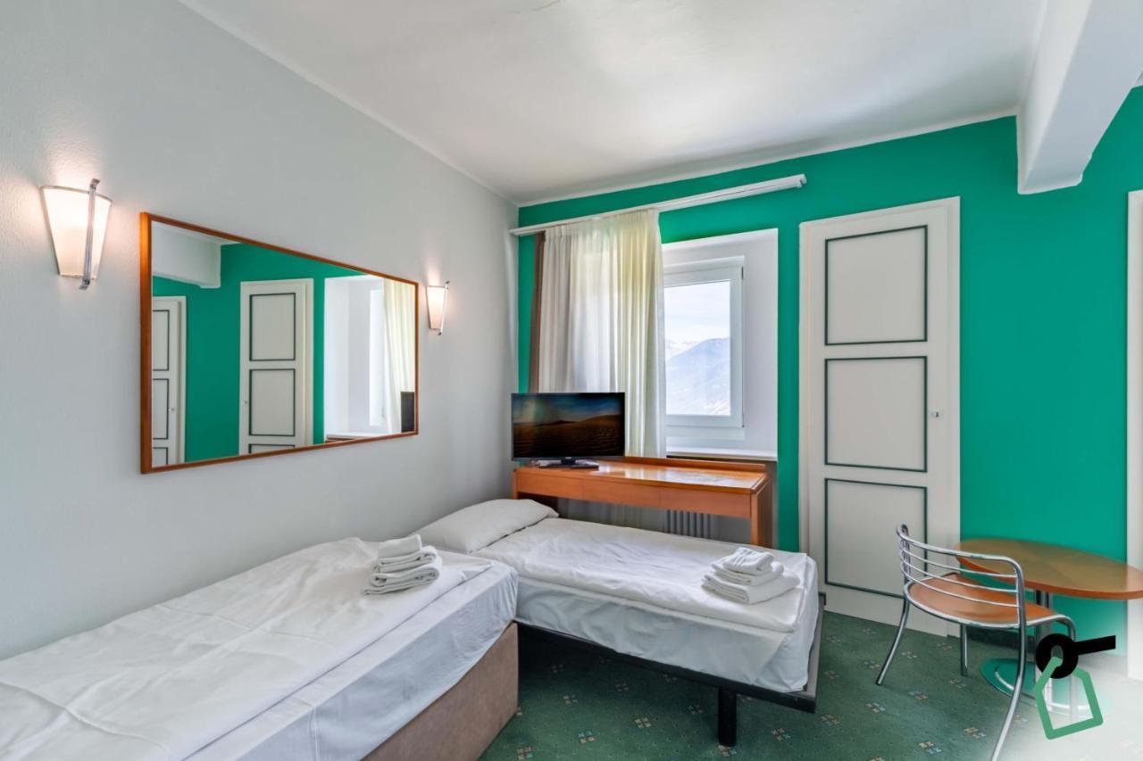 Hotiday Room Collection - Sauze Torre Саузе-д'Ульс Экстерьер фото