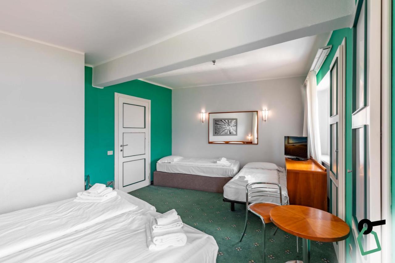 Hotiday Room Collection - Sauze Torre Саузе-д'Ульс Экстерьер фото